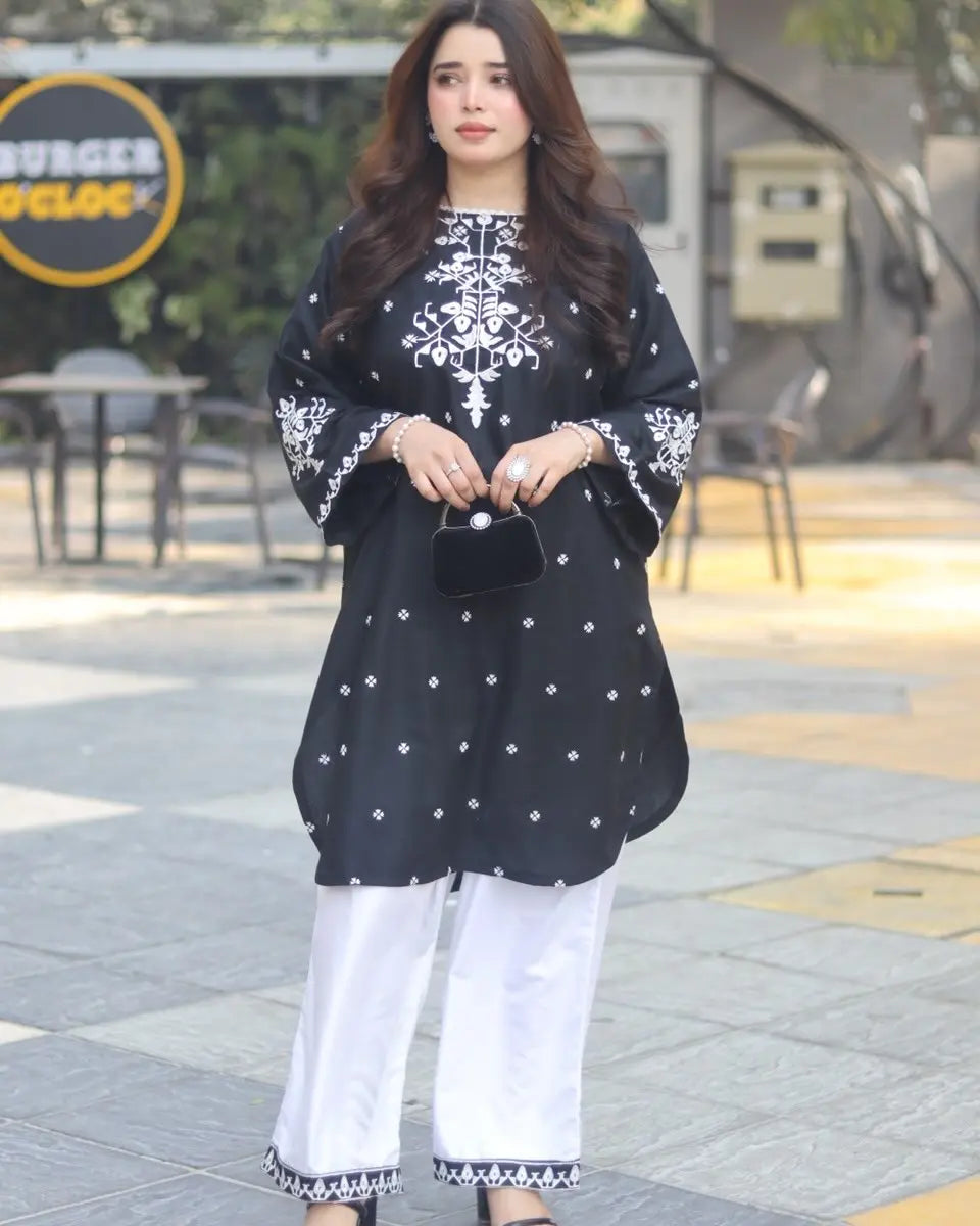 Slay Your Look with a black 2pc suite kinzay