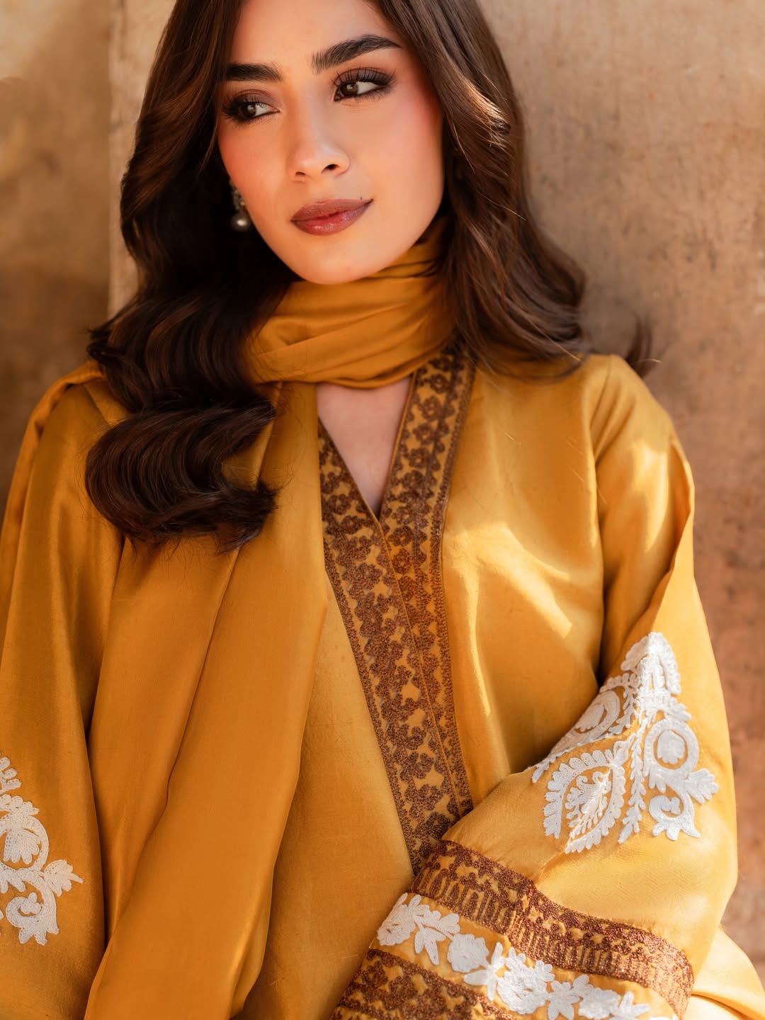 Mahveen Embroidered 3pc Abeeha Collection