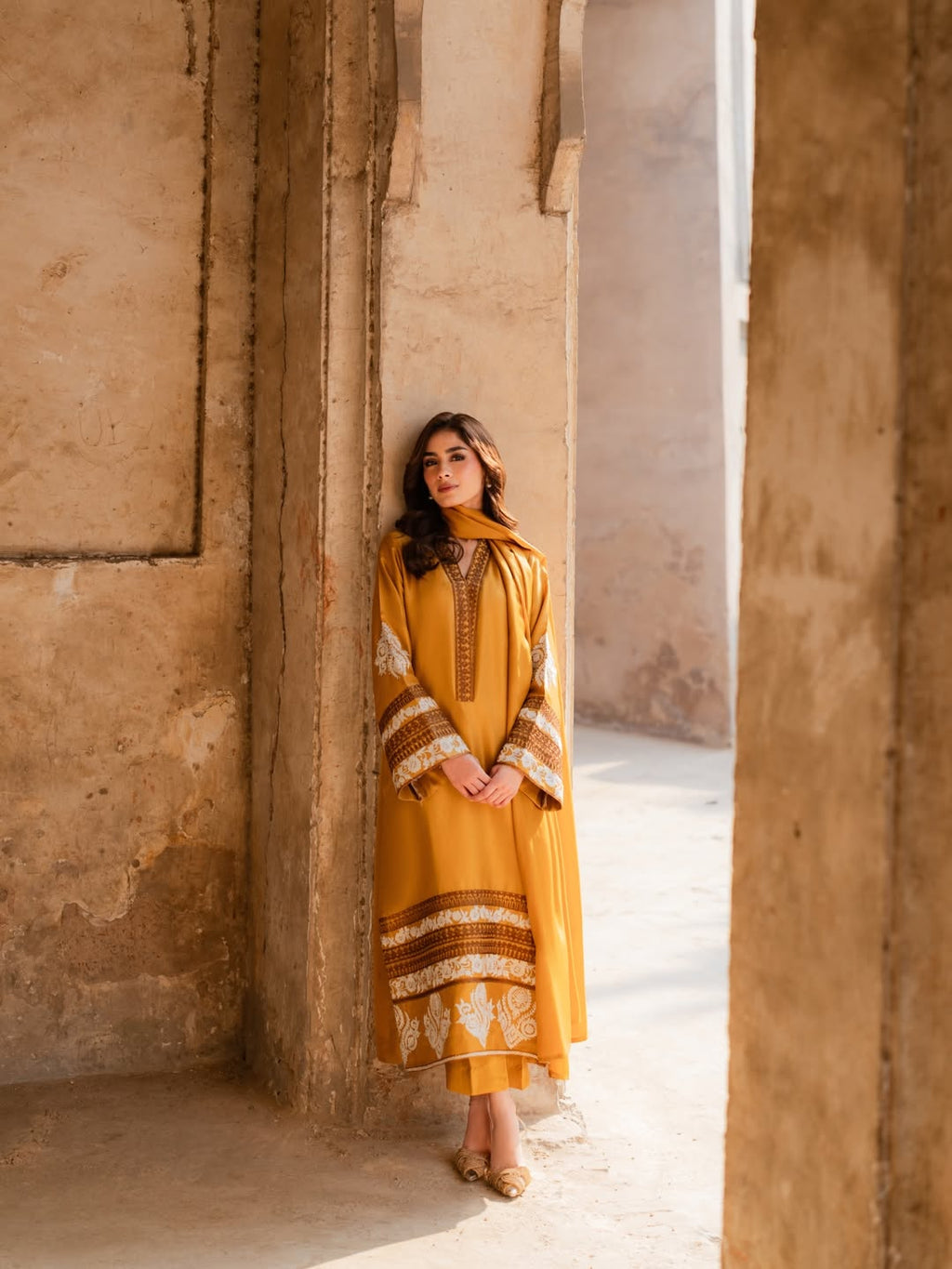 Mahveen Embroidered 3pc Abeeha Collection