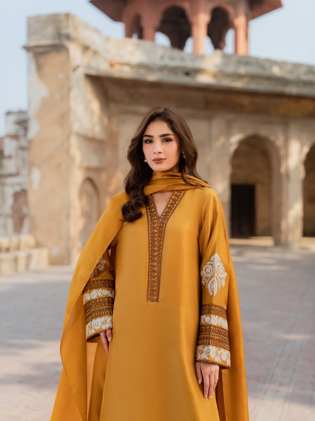 Mahveen Embroidered 3pc Abeeha Collection