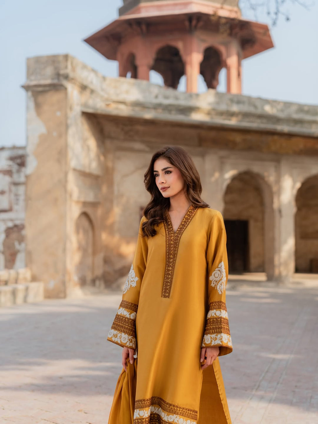 Mahveen Embroidered 3pc Abeeha Collection