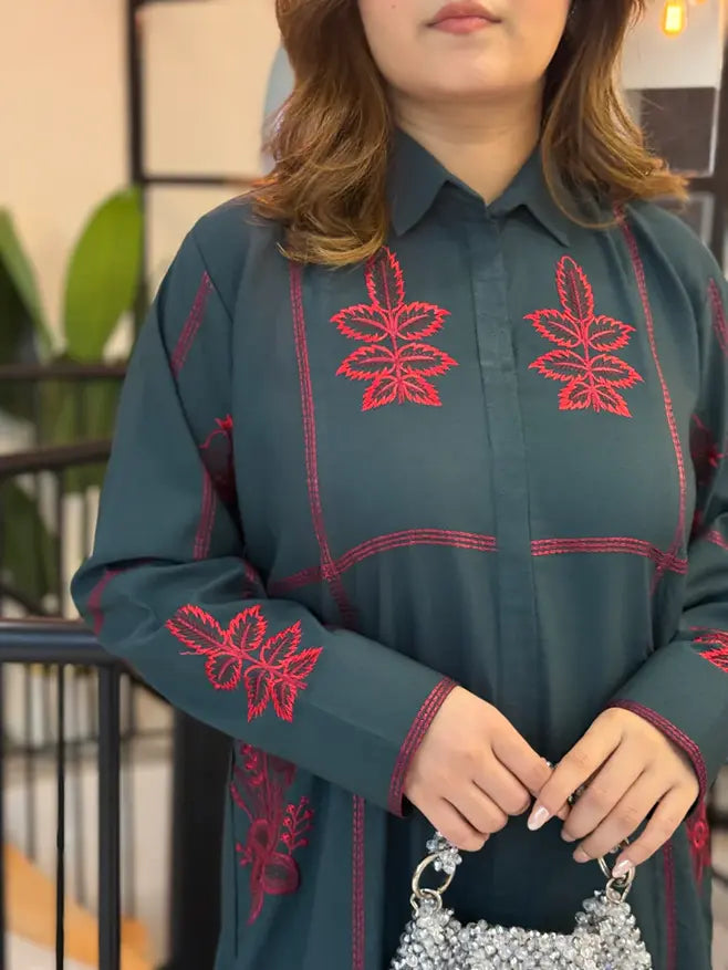 Traditional Pakistani Outfit – Stylish & Trendy Suit for Women kinzay
