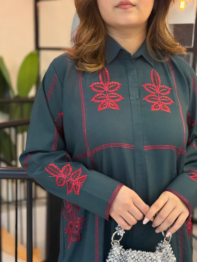 Traditional Pakistani Outfit – Stylish & Trendy Suit for Women